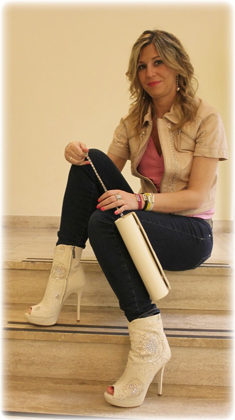 La Fashion Blogger Cristina Lodi indossa jeans CristinaEffe